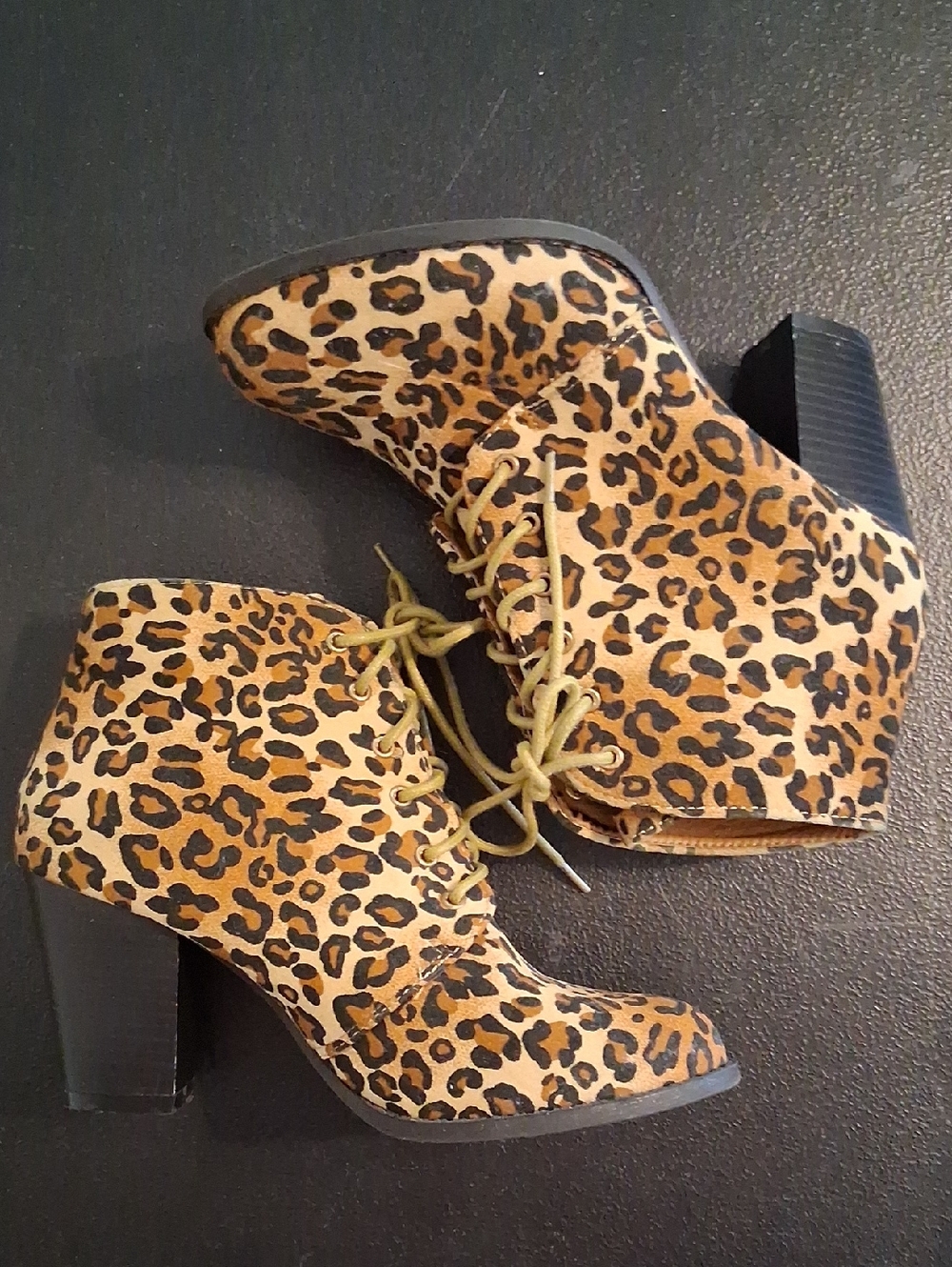 Jilly-3 Womans Chunky Thick Heel Ankle Lace Up Cheetah Leopard Print Ankle Boots